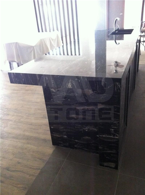 Island Top - Silver Dragon